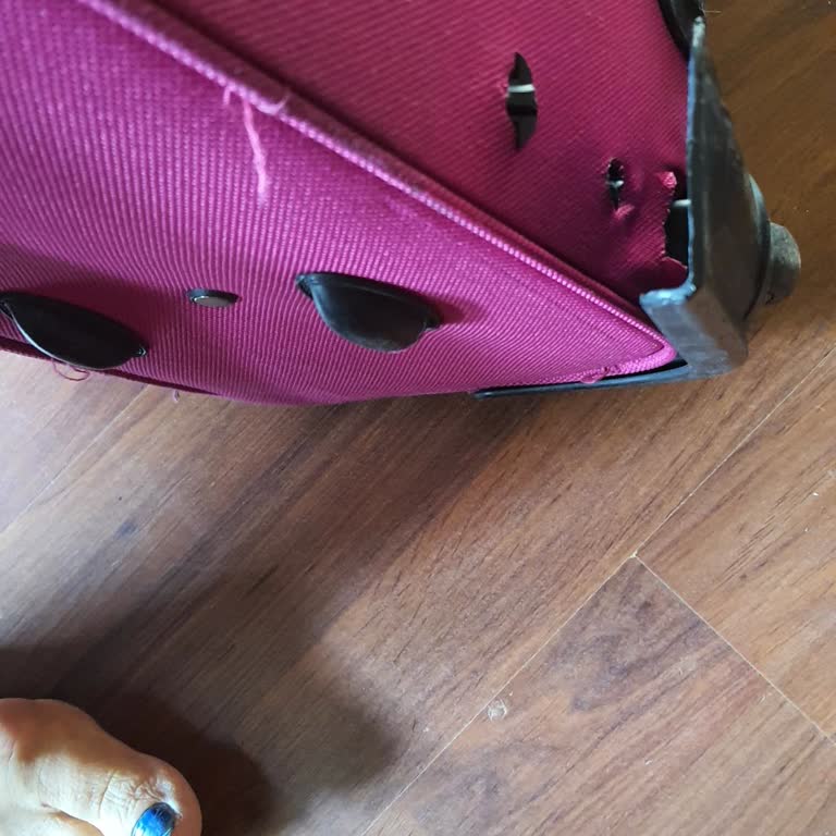 THY Toronto Uçuşunda Valizim Hasar Gördü Rapor Tutulmadı Mağdur Edildim