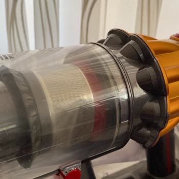 Dyson V12 Süpürgede Kronik Gövde Sorunu Ve Yetersiz Müşteri Desteği