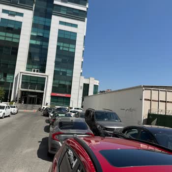 Otopark Sorunu Büyüyor Oto Yıkamacılar Yolları İşgal Ediyor