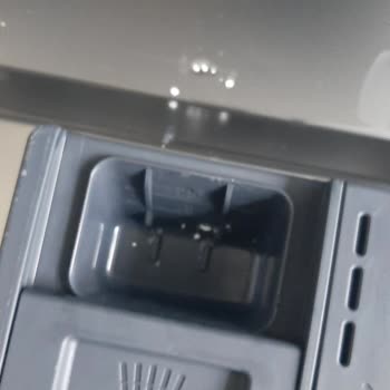 Bulaşık Makinesinde Deterjan Kalıntısı Ve Yetersiz Servis Desteği