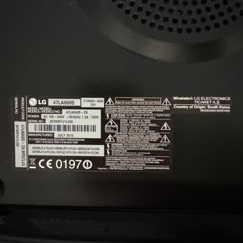 LG Televizyonun Ayağı Kırıldı, Ekran Zarar Gördü: Çözüm Bekliyorum