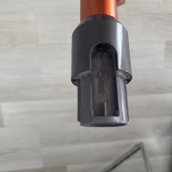 My Dyson Cyclone V10 Absolute Broke, Support Ignored Me