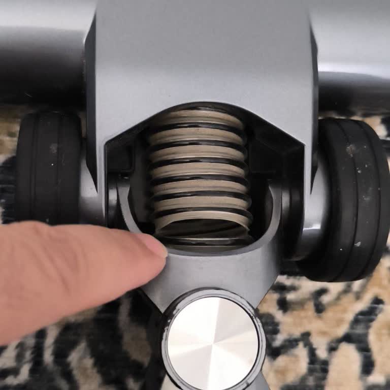 Onvo Şarjlı Süpürge Hortumu Kısa Sürede Tekrar Yırtıldı