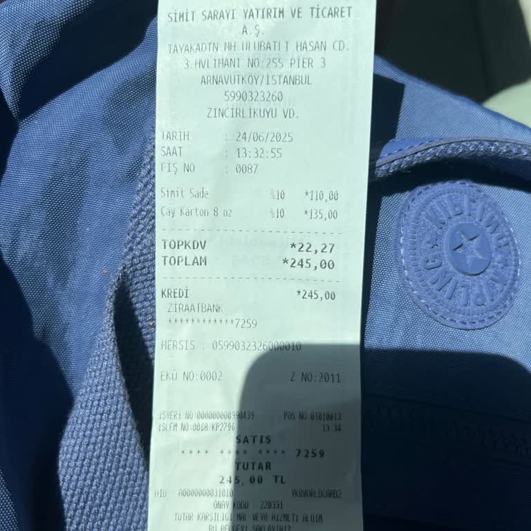 Simit Sarayı'nda Hayal Kırıklığı: Bayat Simit, Kötü Çay, Yüksek Fiyat!