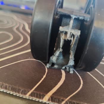 Yeni Aldığım X Drive Koltuğun Tekerlekleri Kırıldı, Mağduriyetimin Giderilmesini İstiyorum