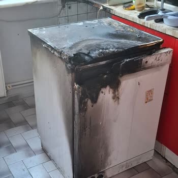 Fişe Takılı Olmayan Bulaşık Makinesi Kendi Kendine Yandı, Mağduriyetim Giderilmiyor