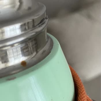 Paslanmaz Çelik Matara Paslandı, İletişime Dönüş Yapılmıyor