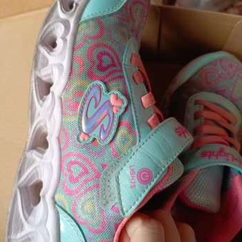 Kısa Sürede Bozulan Skechers Işıklı Çocuk Ayakkabısı Hayal Kırıklığı Yarattı