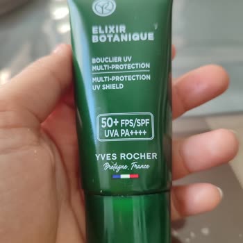 Yves Rocher Güneş Kremi Cildimde Soyuluyor Ve Parça Parça Çıkıyor