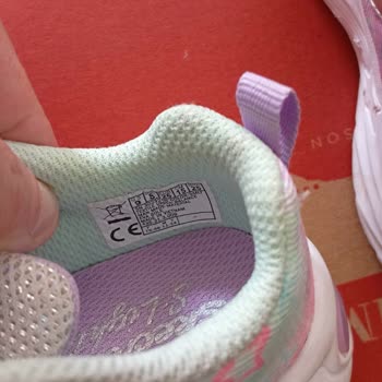 Aldığım Skechers Çocuk Ayakkabısı Kısa Sürede Deforme Oldu, Mağaza Çözüm Sunmuyor