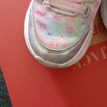 Aldığım Skechers Çocuk Ayakkabısı Kısa Sürede Deforme Oldu, Mağaza Çözüm Sunmuyor