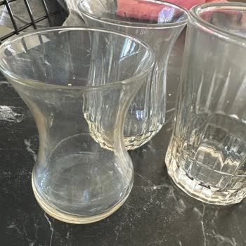 Bardaklarımda Sarı İz Ve Yetersiz Temizlik Sorunu