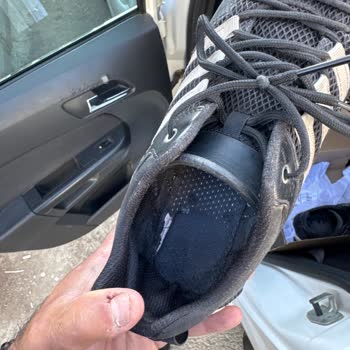 Adidas Mağazasından Aldığım Ayakkabının Yerine Farklı Ve Deforme Bir Ürün Teslim Edildi