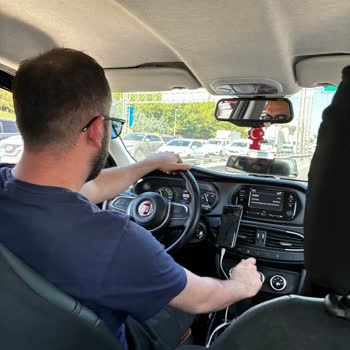 Taksi Şoförünün İlgisizliği Ve Yanlış Yönlendirme Sonucu Fazla Ücret Ödemek Zorunda Kaldım