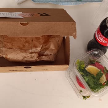 Açık Paket Ve Eksik Lahmacunla Hayal Kırıklığı