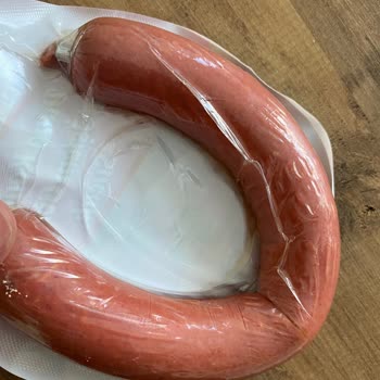 Bozulmuş Ve Sulanmış Sucuk Teslimatı Hayal Kırıklığı Yarattı