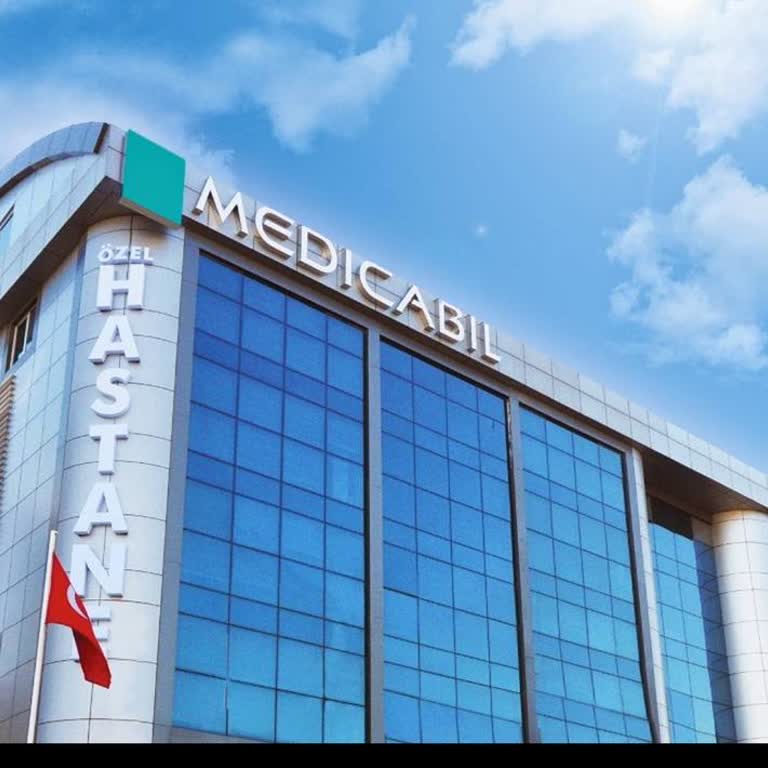 Cildiye Bölümünde Randevusuz İşlemde Uzun Bekleme Ve Saygısız Tavırlar