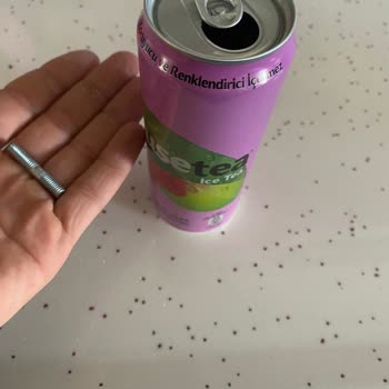 Fuse Tea İçeceğinde Vida Çıkmasıyla Yaşanan Şok