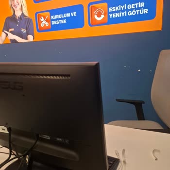 Teknosa'da Bakım Onarım Masasında Uzun Süre Bekletildim