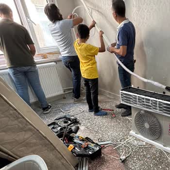 Klimanın Montajı Sırasında Camım Kırıldı, Sorumluluk Alınmıyor Ve Geri Dönüş Yapılmıyor