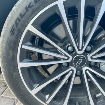 Sıfır Audi'de Beklenmedik Gürültü Ve Konfor Sorunu