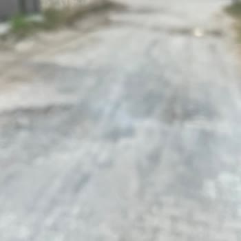 Sokaktaki Çukurlar Ve Toz Nedeniyle Çözüm Bekleniyor