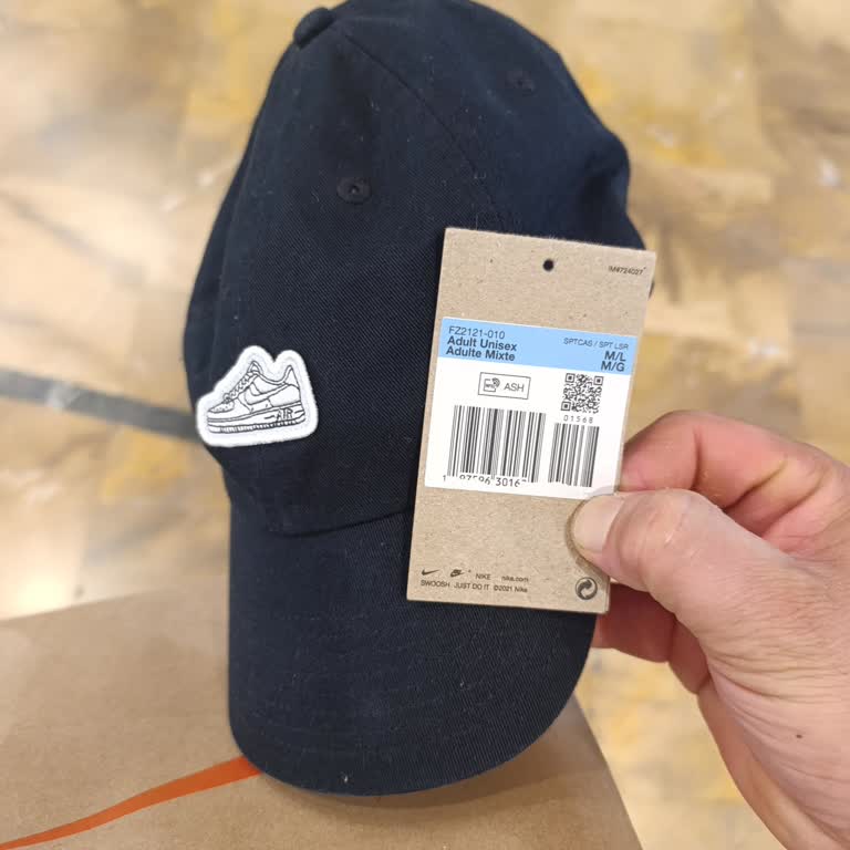 Nike Mağazasında Ürün Değişiminde Fiş Sorunu Ve İlgisizlik