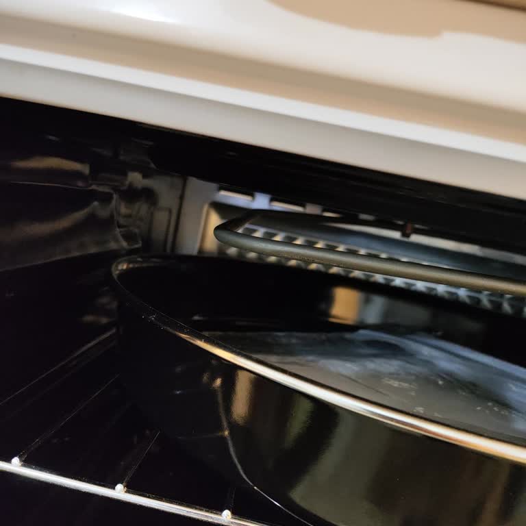 Yeni Alınan Fırında Fabrikasyon Hata Ve Eksik Parça Sorunu