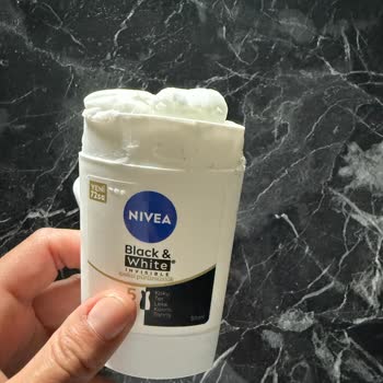 Nivea Stick Ürünlerinde Kırılma Ve Müşteri Hizmetlerinden Yanıt Alamama Sorunu