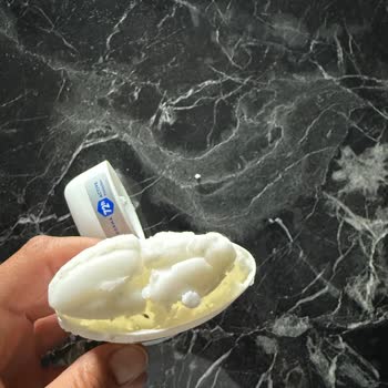 Nivea Stick Ürünlerinde Kırılma Ve Müşteri Hizmetlerinden Yanıt Alamama Sorunu