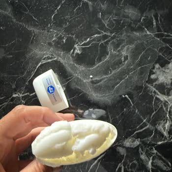 Nivea Stick Ürünlerinde Kırılma Ve Müşteri Hizmetlerinden Yanıt Alamama Sorunu