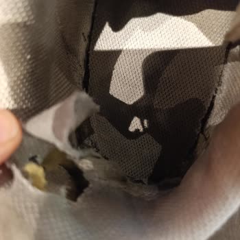Aldığım Nike Ayakkabı Kısa Sürede Yırtıldı Ve Mağaza İlgisiz Davrandı