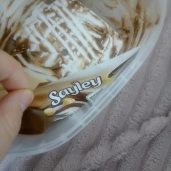 BİM Sayley Çikolata İçinde Plastik Etiket