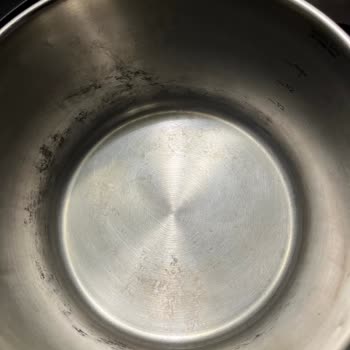 Fissler Düdüklü Tencerede Kalıcı Leke Ve Üretim Hatası Şüphesi