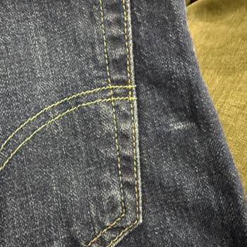 Levis Pantolon Değişiminde Tekrar Defolu Ürün Gönderildi