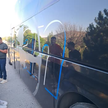 Varan Turizm’de Hayati Tehlikeye Rağmen Yolculuk: Lastik Patladı, Yardım Gelmedi!