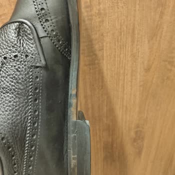 Hotiç'ten Alınan Ayakkabılarda Kısa Sürede Deformasyon Ve Taban Çıkması Sorunu