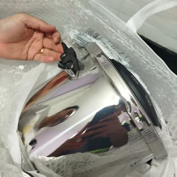 Sıfır Diye Gönderilen Düdüklü Tencere Kırık Ve Eksik Çıktı