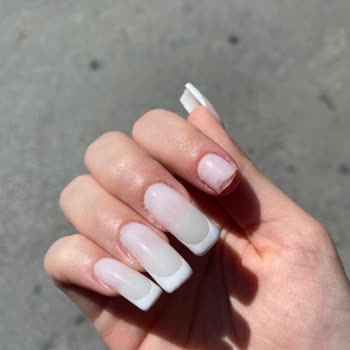 Olumsuz Tırnak Hizmeti Ve İlgisiz İşletme Deneyimi