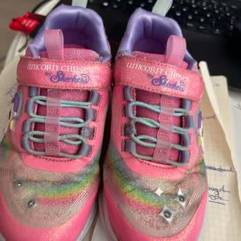 Skechers Üç Ayda Yıpranan Pahalı Çocuk Ayakkabısı Hayal Kırıklığı