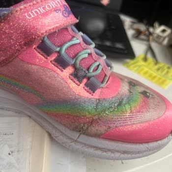 Skechers Üç Ayda Yıpranan Pahalı Çocuk Ayakkabısı Hayal Kırıklığı