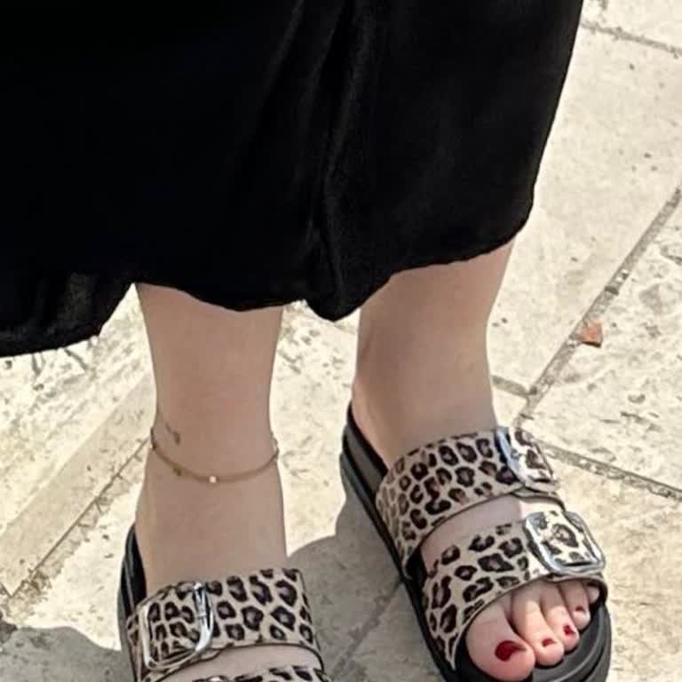 5 Kez Giyilen Terlik Ayağıma Yapıştı, Mağdur Oldum