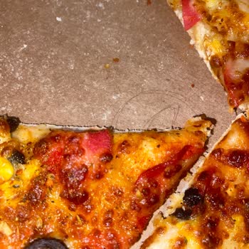 Pizzadan Saç Çıkması Güvenimi Sarsıyor