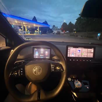 Sixt Gece Yarısı Yolda Kalan Araç Ve Yetersiz Destek Deneyimi