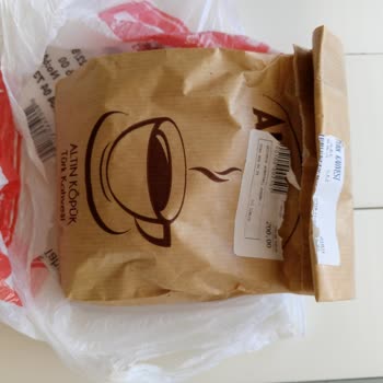 Bayat Ve Bozulmuş Kahve Satışı Sonrası İlgisiz Mağaza Yaklaşımı