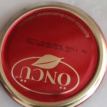 Buzdolabında Küflenen Salça Ve Yetersiz Müşteri Hizmetleri Deneyimi