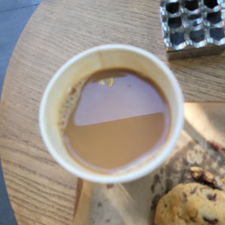 Espresso Lab Şerifali Şubesinde Kahveden Su Tadı Gelmesi Ve İlgisiz Çalışan