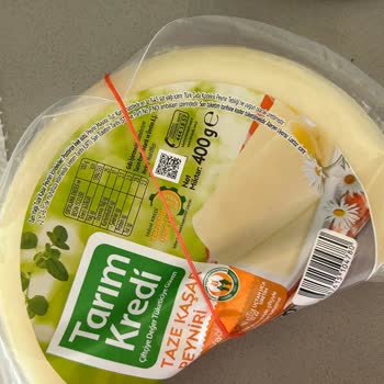 Tarım Kredi Kooperatif Market Kaşar Peynirinin İçinden Kıl Çıkması Nedeniyle Hijyen Endişesi