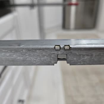 Çekmece Rayı Stoperleri Kırıldı Parça Temin Edilemiyor