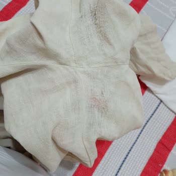 Keten Pantolon Kısa Sürede Tiftiklendi Ve Aşındı